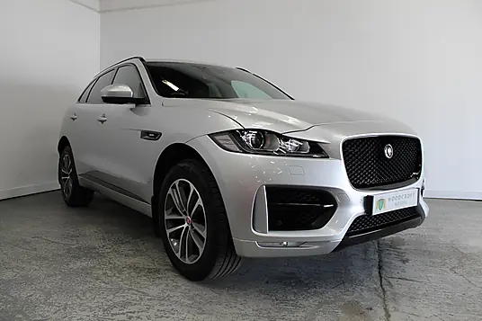 2016 Jaguar F-PACE R-Sport