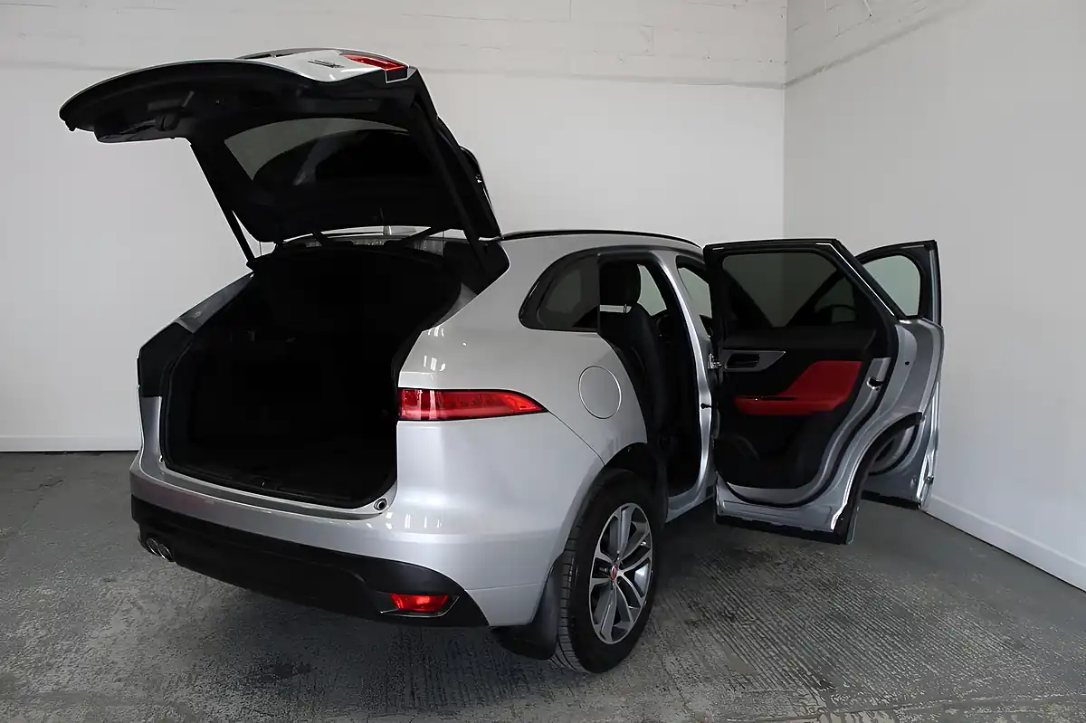 Used 2016 Jaguar F-Pace R-Sport Silver - Interior and Exterior details 11