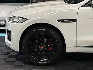Used 2016 Jaguar F-Pace R-Sport White - Interior and Exterior details 14