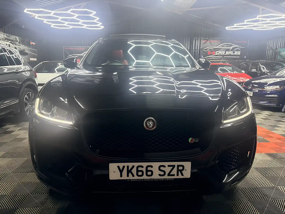 Used 2016 Jaguar F-Pace S Black - Interior and Exterior details 9