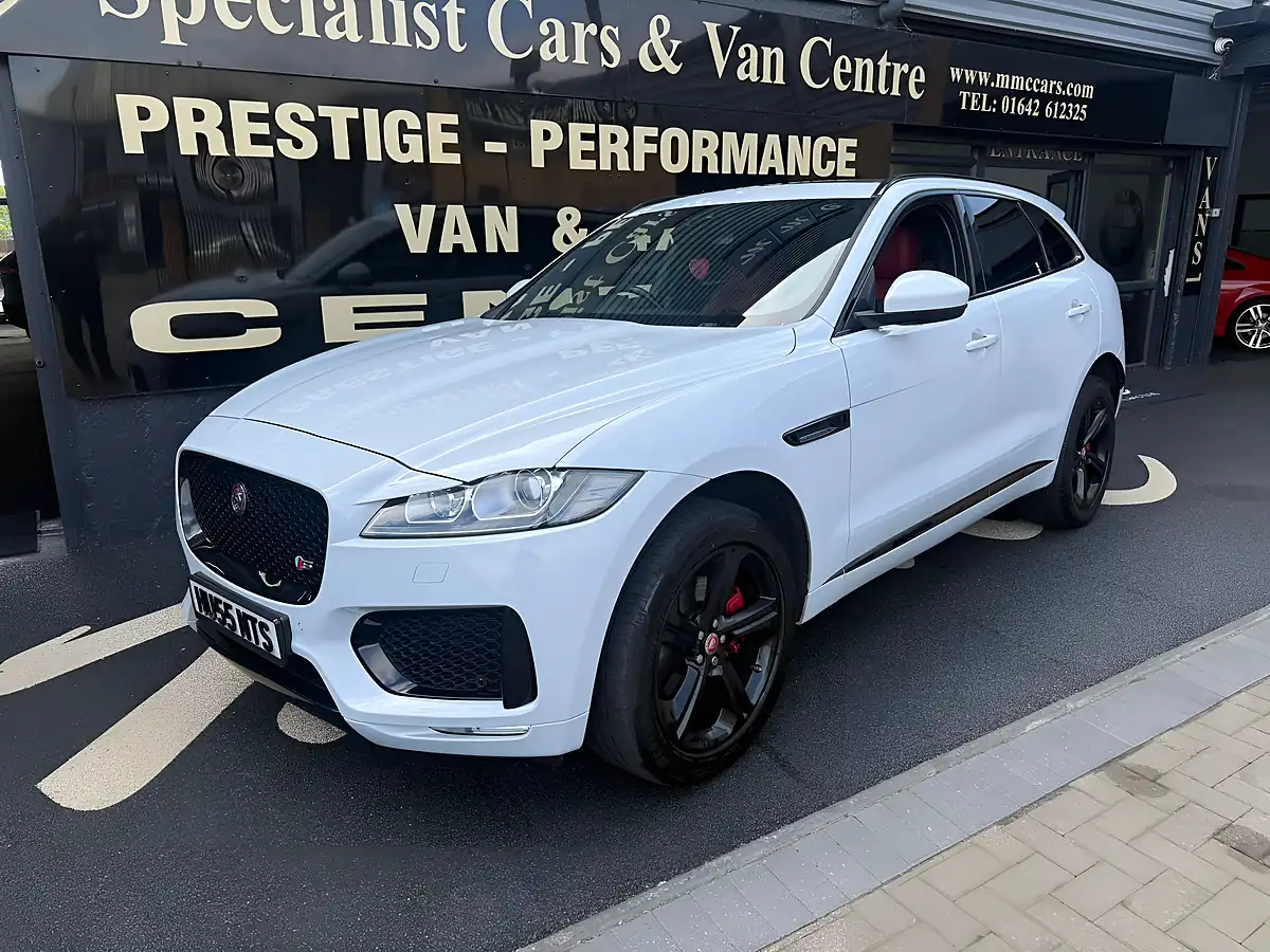 Used 2016 Jaguar F-Pace S Glacier White - Interior and Exterior details 6