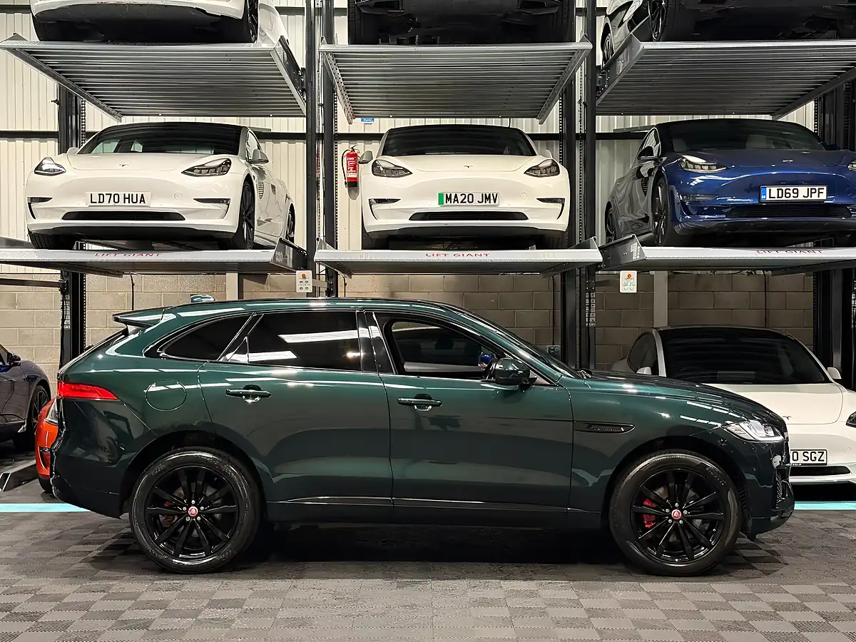 Used 2016 Jaguar F-Pace S Green - Interior and Exterior details 10