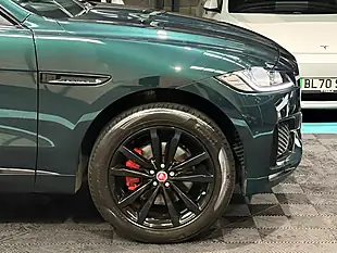 Used 2016 Jaguar F-Pace S Green - Interior and Exterior details 13
