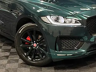 Used 2016 Jaguar F-Pace S Green - Interior and Exterior details 15
