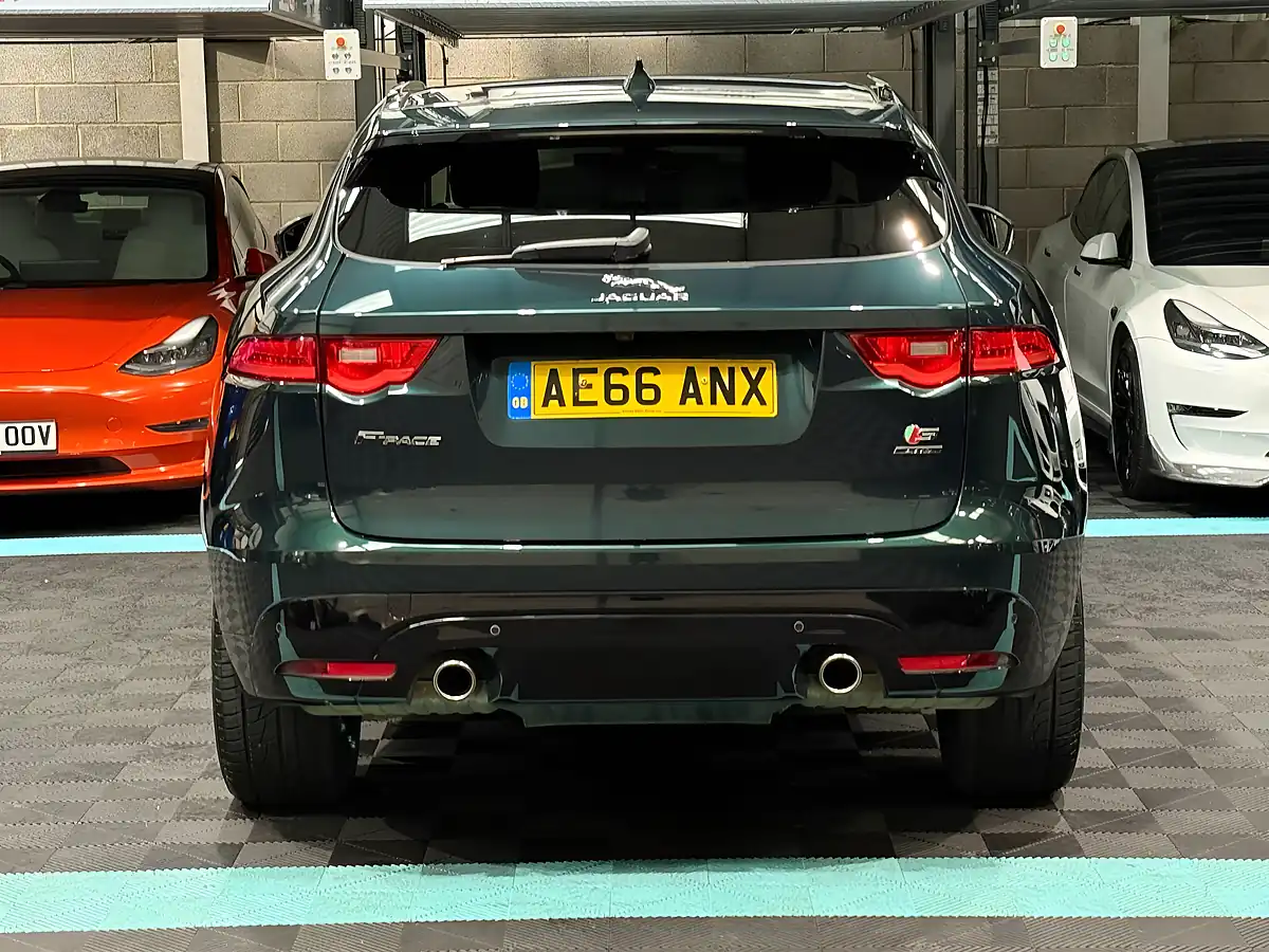 Used 2016 Jaguar F-Pace S Green - Interior and Exterior details 8