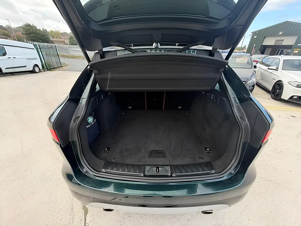 Used 2016 Jaguar F-Pace S Green - Interior and Exterior details 18