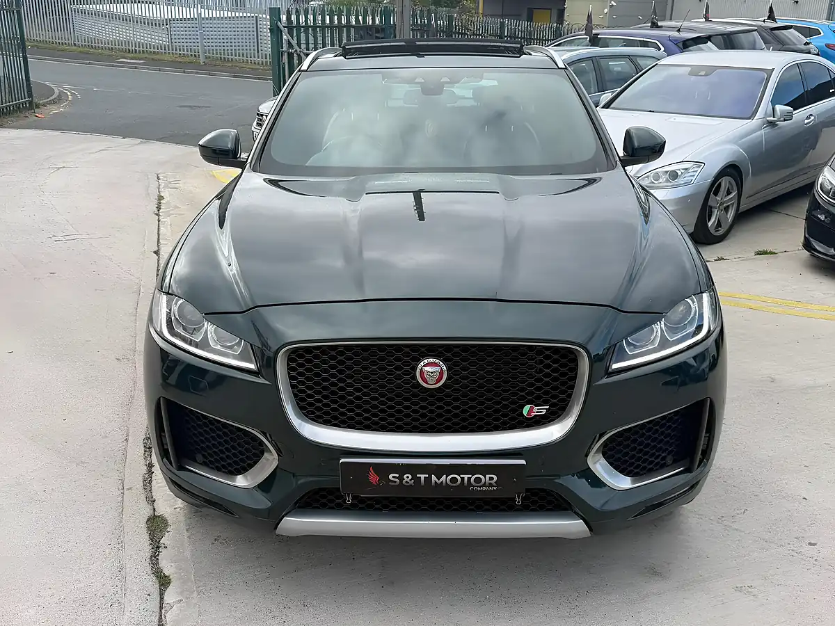 Used 2016 Jaguar F-Pace S Green - Interior and Exterior details 3