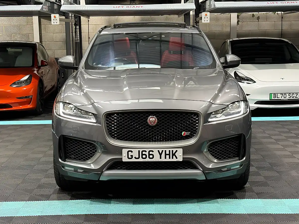 Used 2016 Jaguar F-Pace S Grey - Interior and Exterior details 4