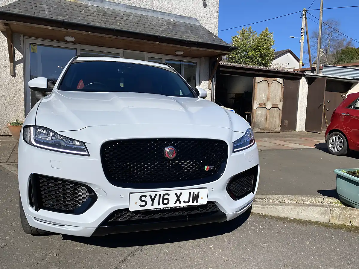 Used 2016 Jaguar F-Pace S White - Interior and Exterior details 7