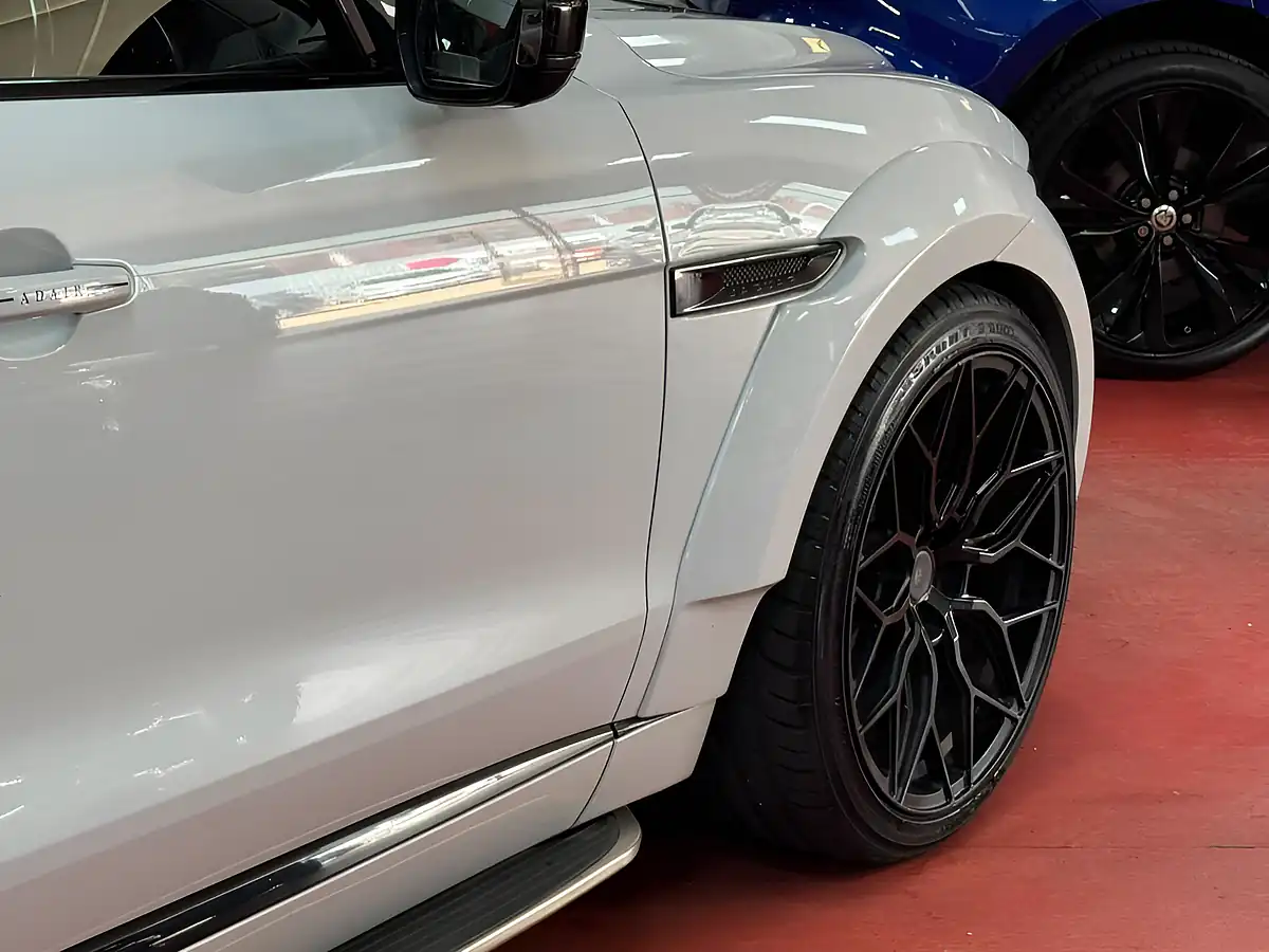 Used 2016 Jaguar F-Pace S White - Interior and Exterior details 7