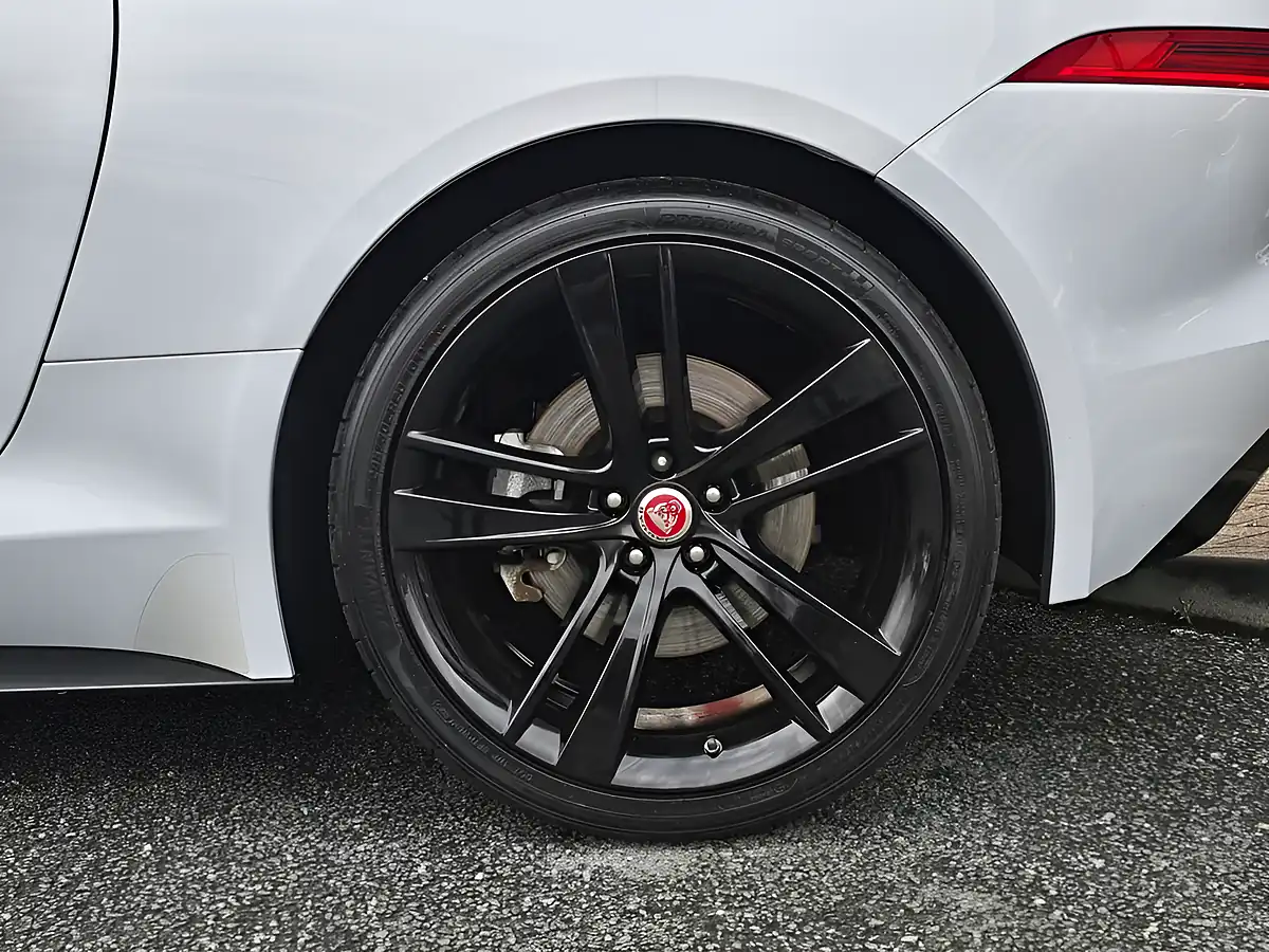 Used 2016 Jaguar F-Type Coupe Glacier White - Interior and Exterior details 10