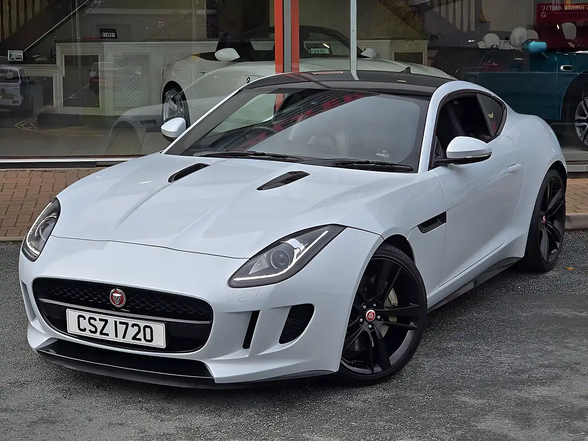 Used 2016 Jaguar F-Type Coupe Glacier White - Interior and Exterior details 9