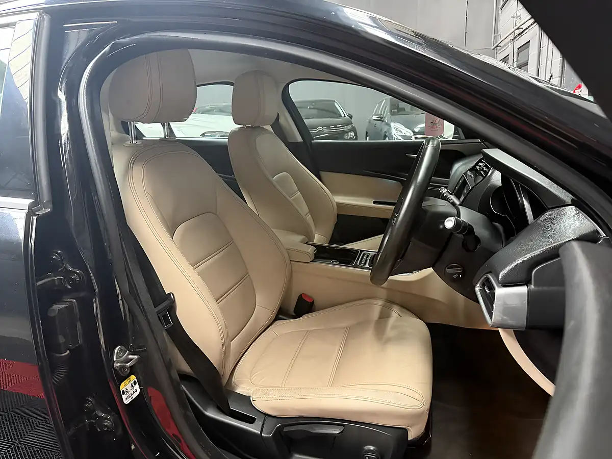 Used 2016 Jaguar Xe Prestige Black - Interior and Exterior details 14
