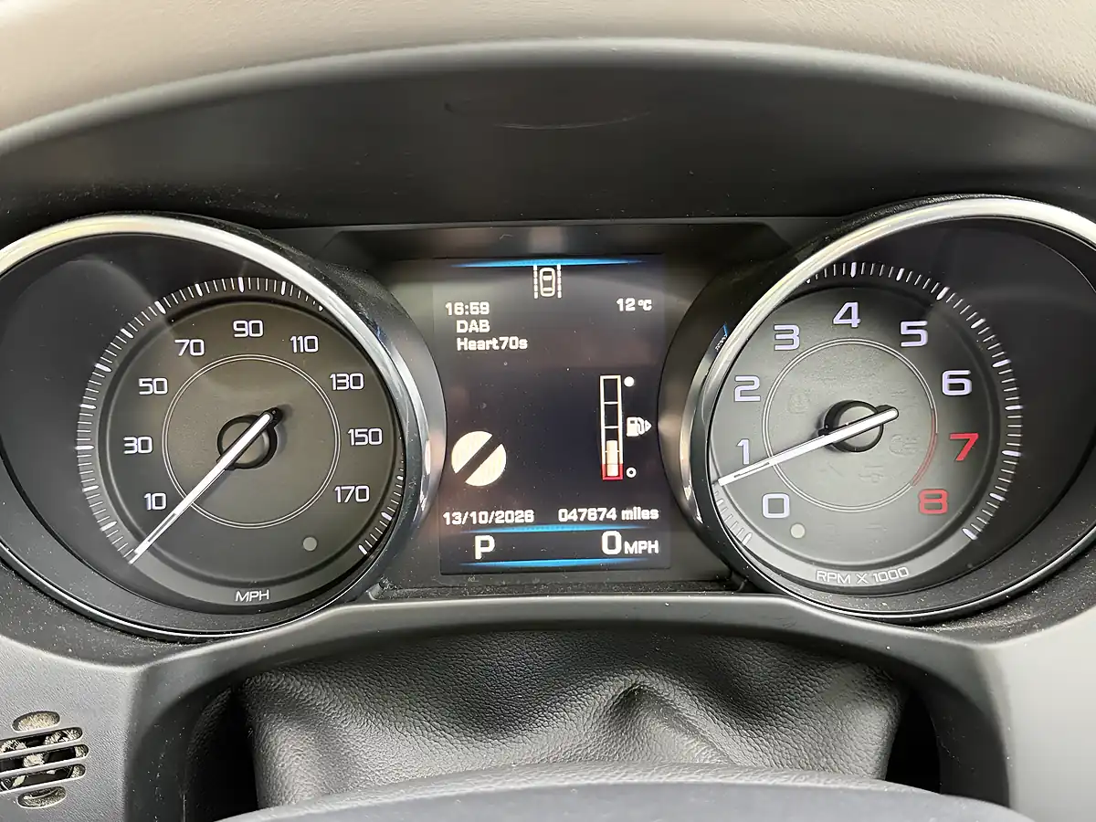 Used 2016 Jaguar Xe Prestige Blue - Interior and Exterior details 6