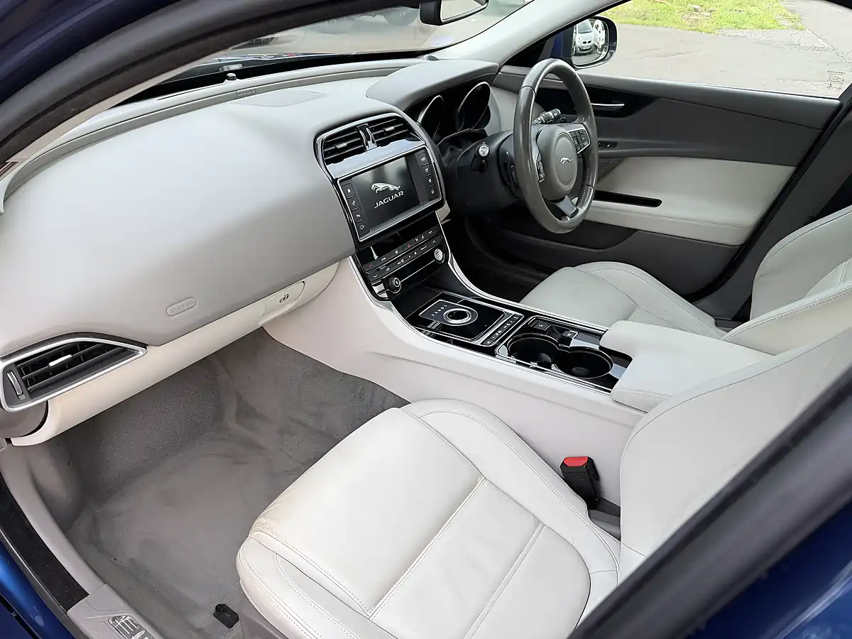 Used 2016 Jaguar Xe Prestige Blue - Interior and Exterior details 9