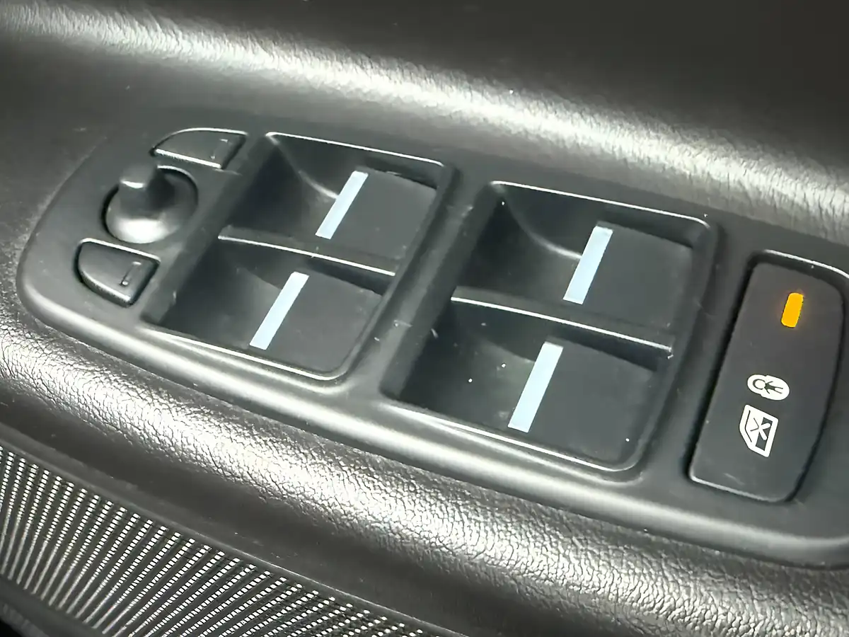 Used 2016 Jaguar Xe Prestige Blue - Interior and Exterior details 18