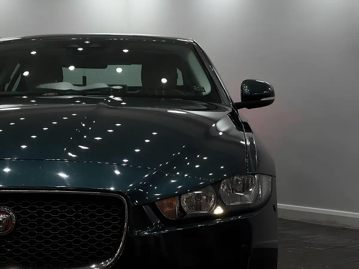 Used 2016 Jaguar Xe Prestige Green - Interior and Exterior details 10