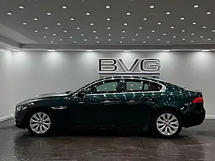 Used 2016 Jaguar Xe Prestige Green - Interior and Exterior details 6