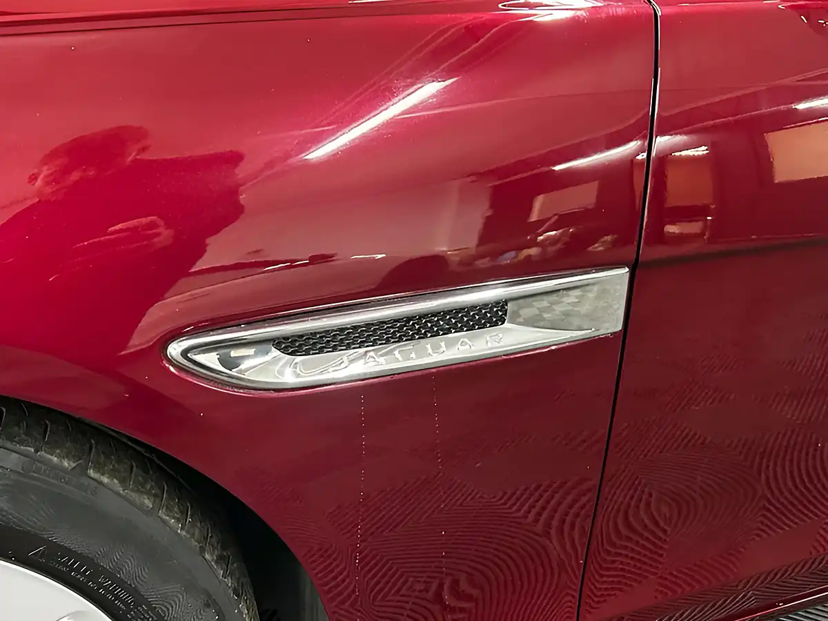 Used 2016 Jaguar Xe Prestige Red - Interior and Exterior details 13
