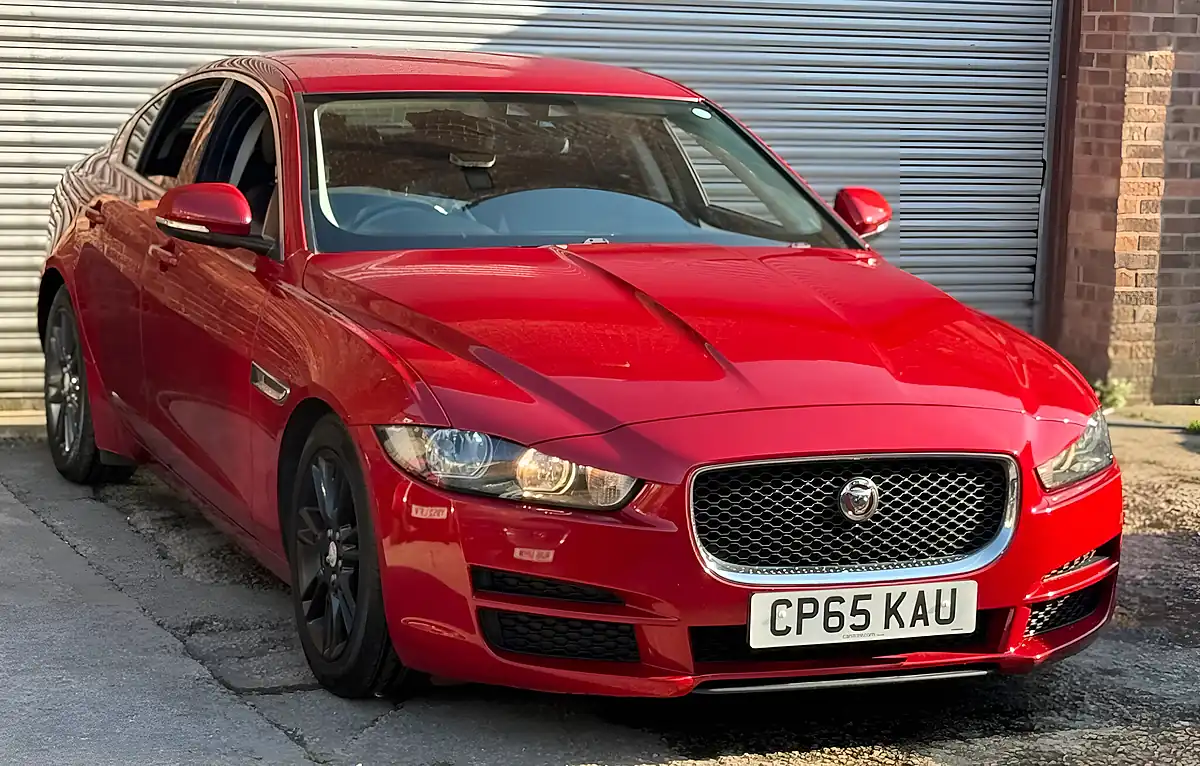 Used 2016 Jaguar Xe Prestige Red - Interior and Exterior details 3