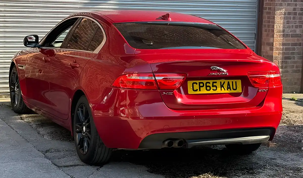 Used 2016 Jaguar Xe Prestige Red - Interior and Exterior details 9