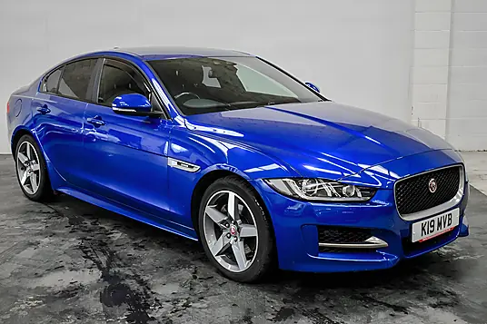 2016 Jaguar XE 2.0d R-Sport
