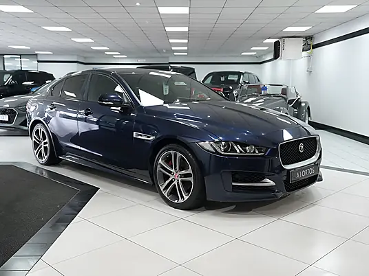 2016 Jaguar XE 2.0d R-Sport