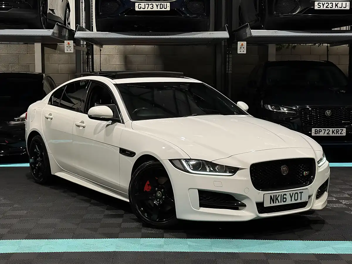 Used 2016 Jaguar Xe R-Sport White - Front View