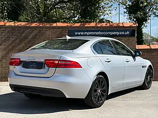 Used 2016 Jaguar Xe Se Silver - Interior and Exterior details 5
