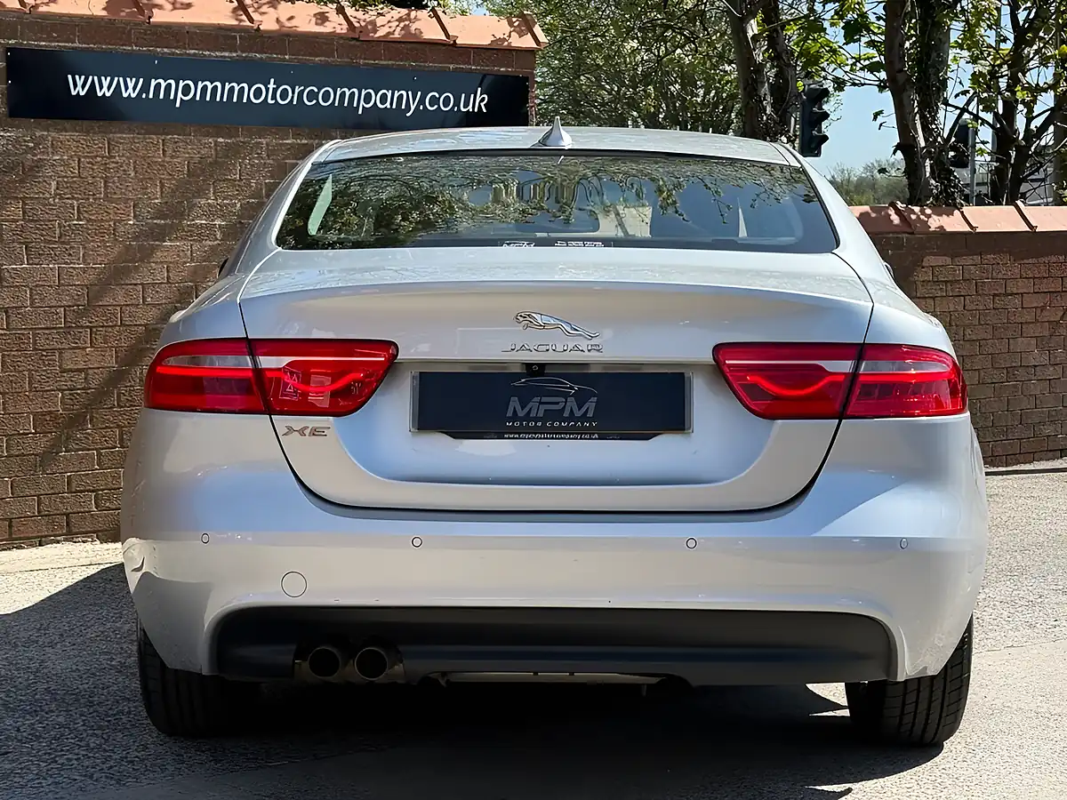 Used 2016 Jaguar Xe Se Silver - Interior and Exterior details 8