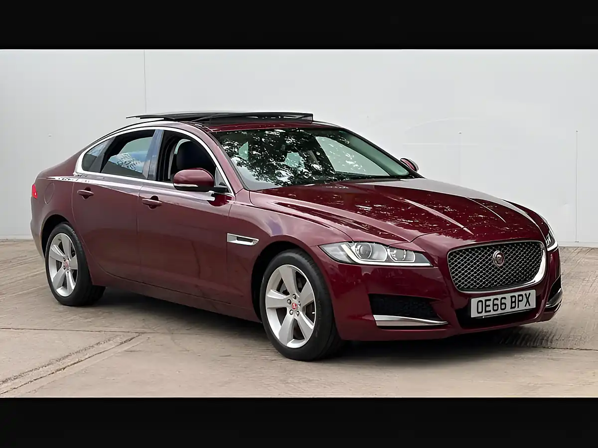Used 2016 Jaguar Xf Portfolio Aurora Red - Front View