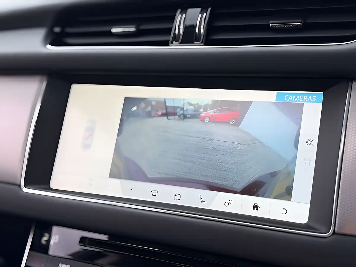 Used 2016 Jaguar Xf Portfolio Aurora Red - Interior and Exterior details 19