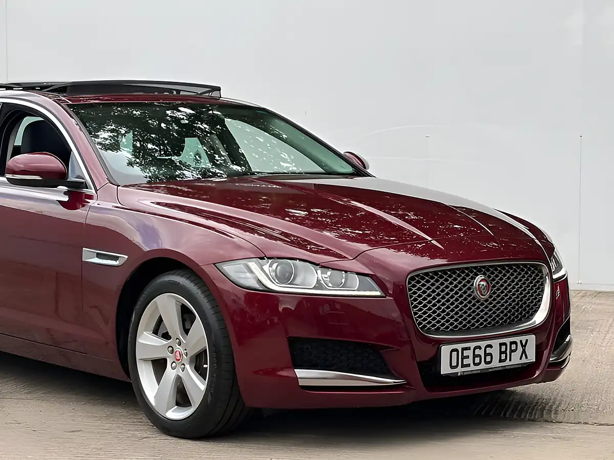 Used 2016 Jaguar Xf Portfolio Aurora Red - Interior and Exterior details 4