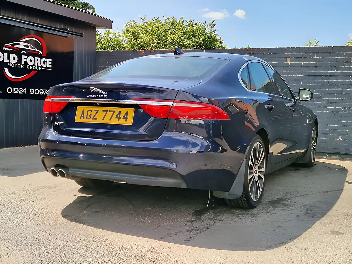 Used 2016 Jaguar Xf Portfolio Blue - Interior and Exterior details 13