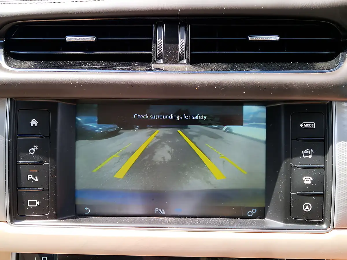 Used 2016 Jaguar Xf Portfolio Blue - Interior and Exterior details 19