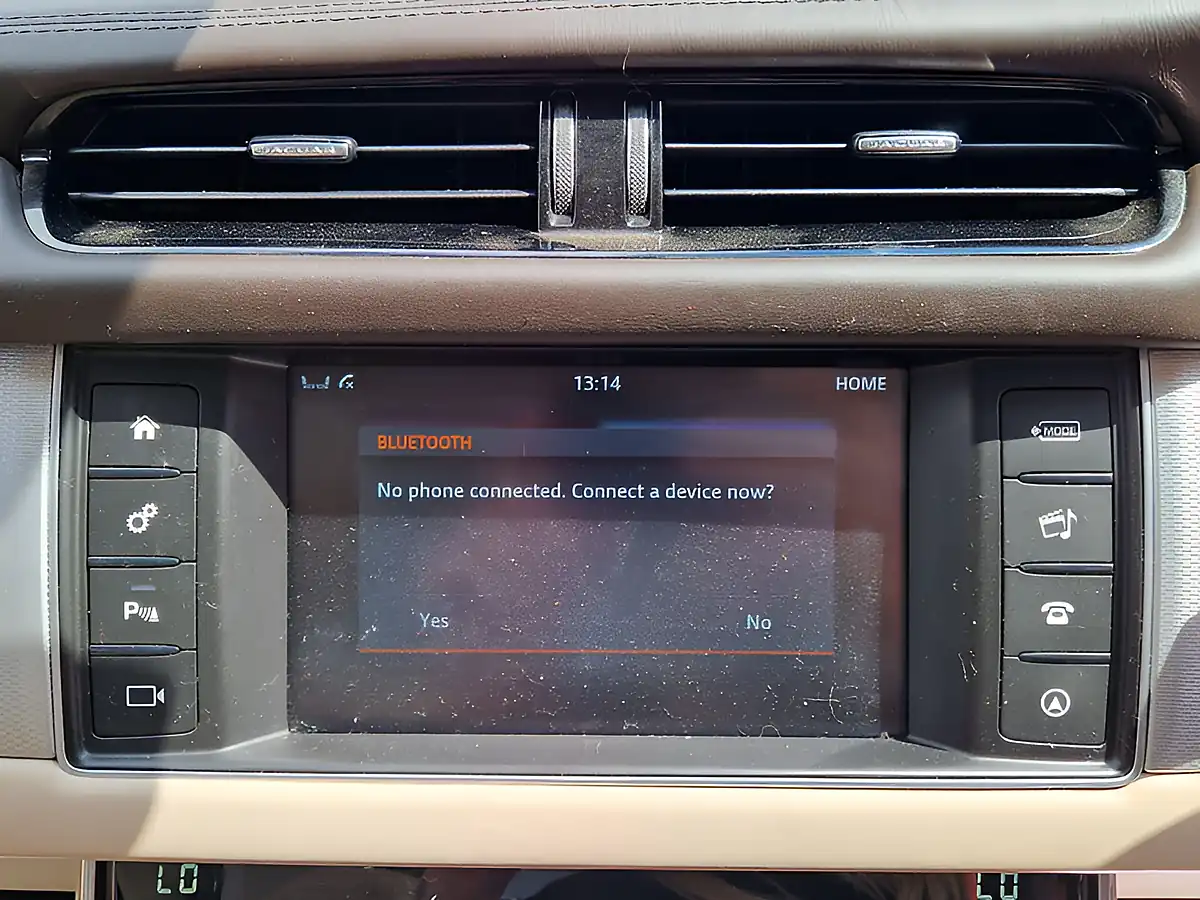 Used 2016 Jaguar Xf Portfolio Blue - Interior and Exterior details 20