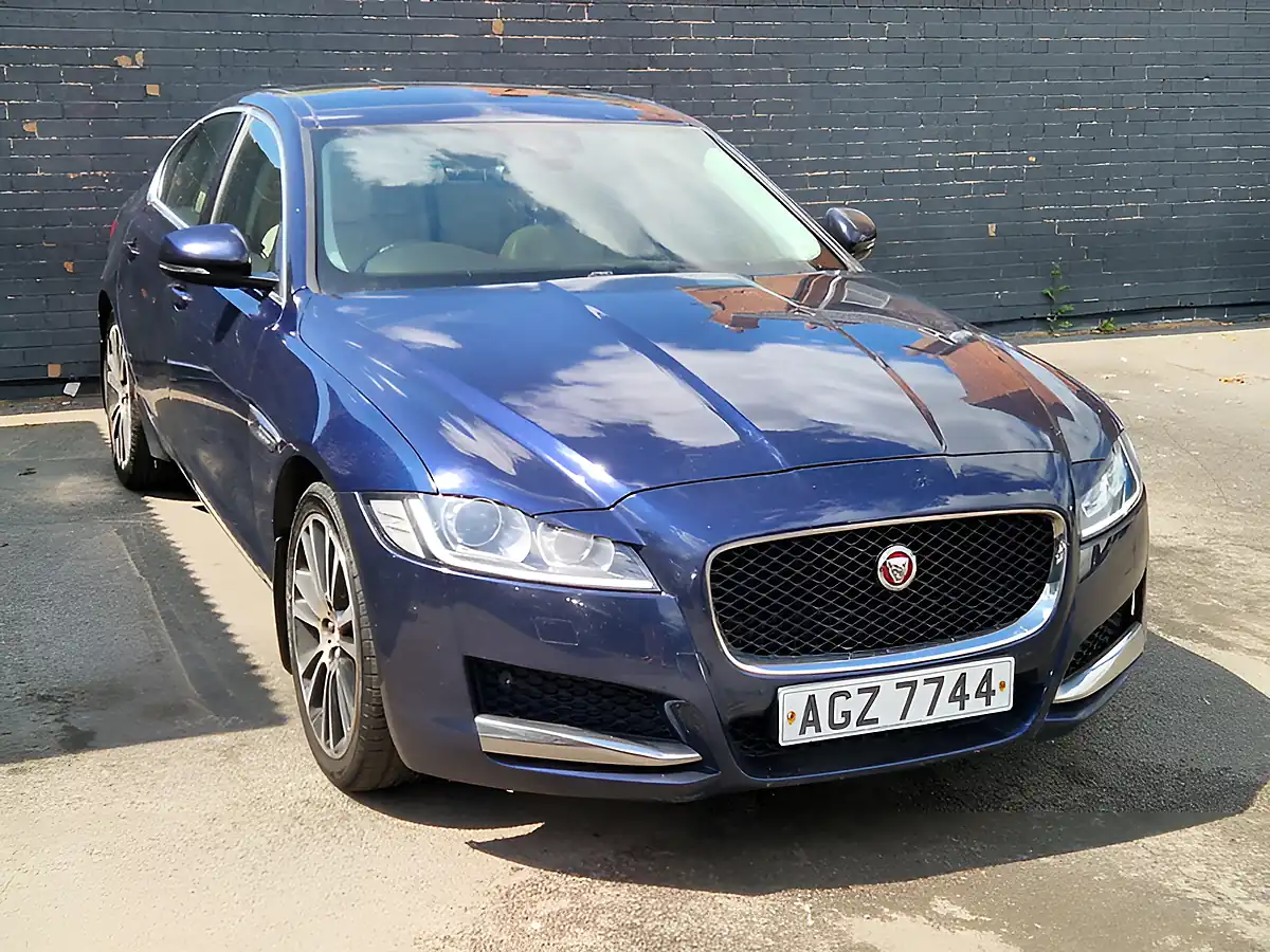 Used 2016 Jaguar Xf Portfolio Blue - Interior and Exterior details 3