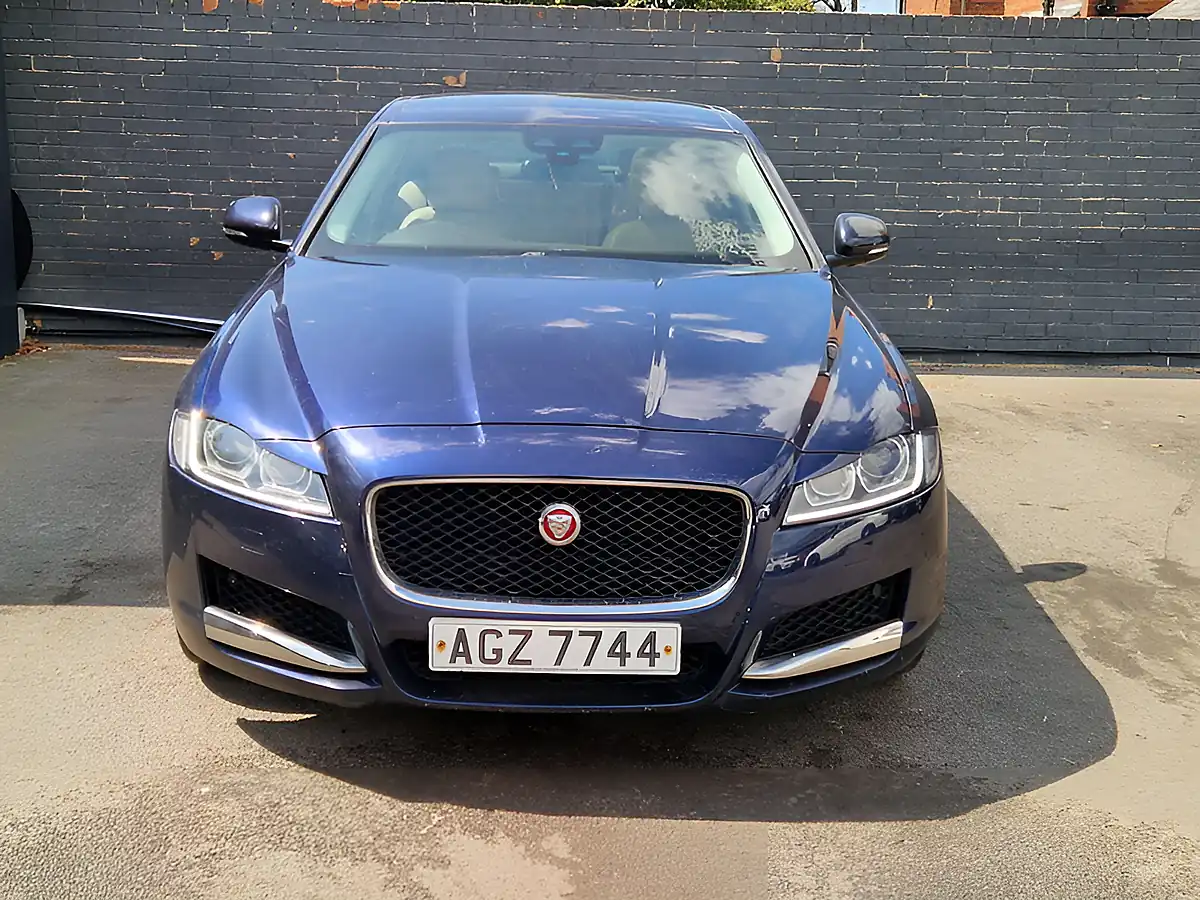 Used 2016 Jaguar Xf Portfolio Blue - Interior and Exterior details 4
