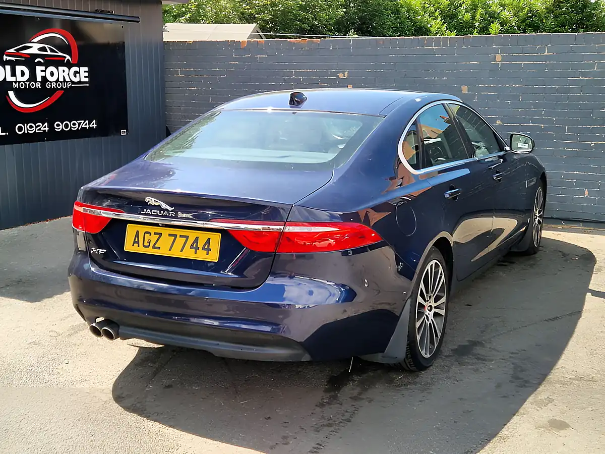 Used 2016 Jaguar Xf Portfolio Blue - Interior and Exterior details 9