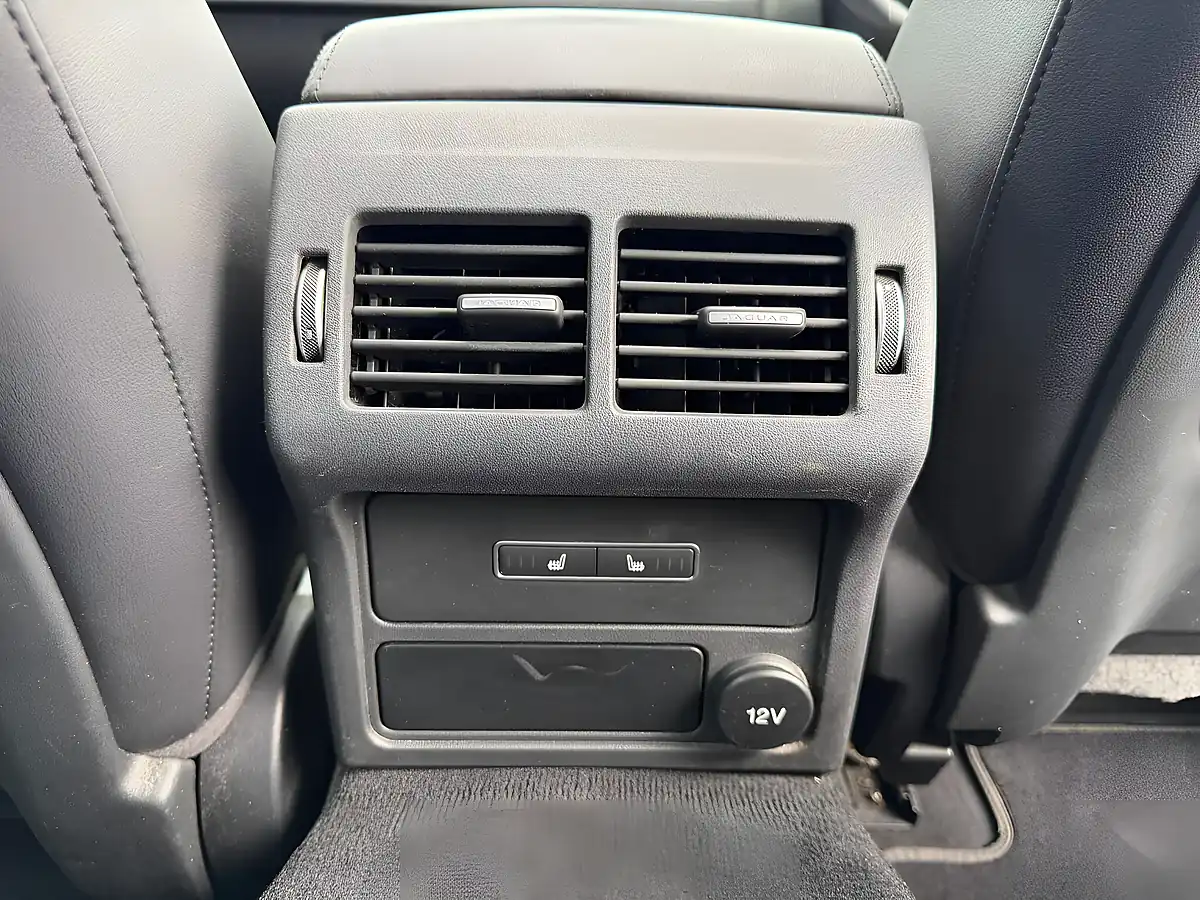 Used 2016 Jaguar Xf Portfolio Blue - Interior and Exterior details 10