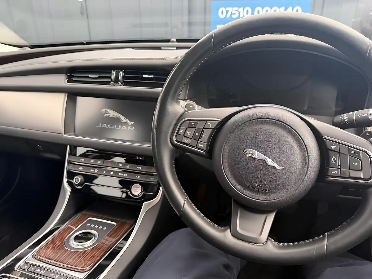 Used 2016 Jaguar Xf Portfolio Blue - Interior and Exterior details 17