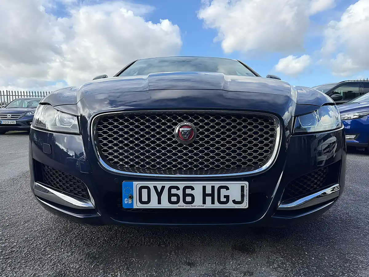 Used 2016 Jaguar Xf Portfolio Blue - Interior and Exterior details 2