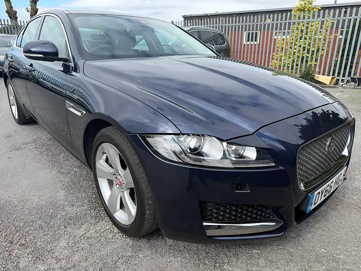 Used 2016 Jaguar Xf Portfolio Blue - Interior and Exterior details 20