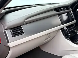 Used 2016 Jaguar Xf Portfolio Red - Interior and Exterior details 18