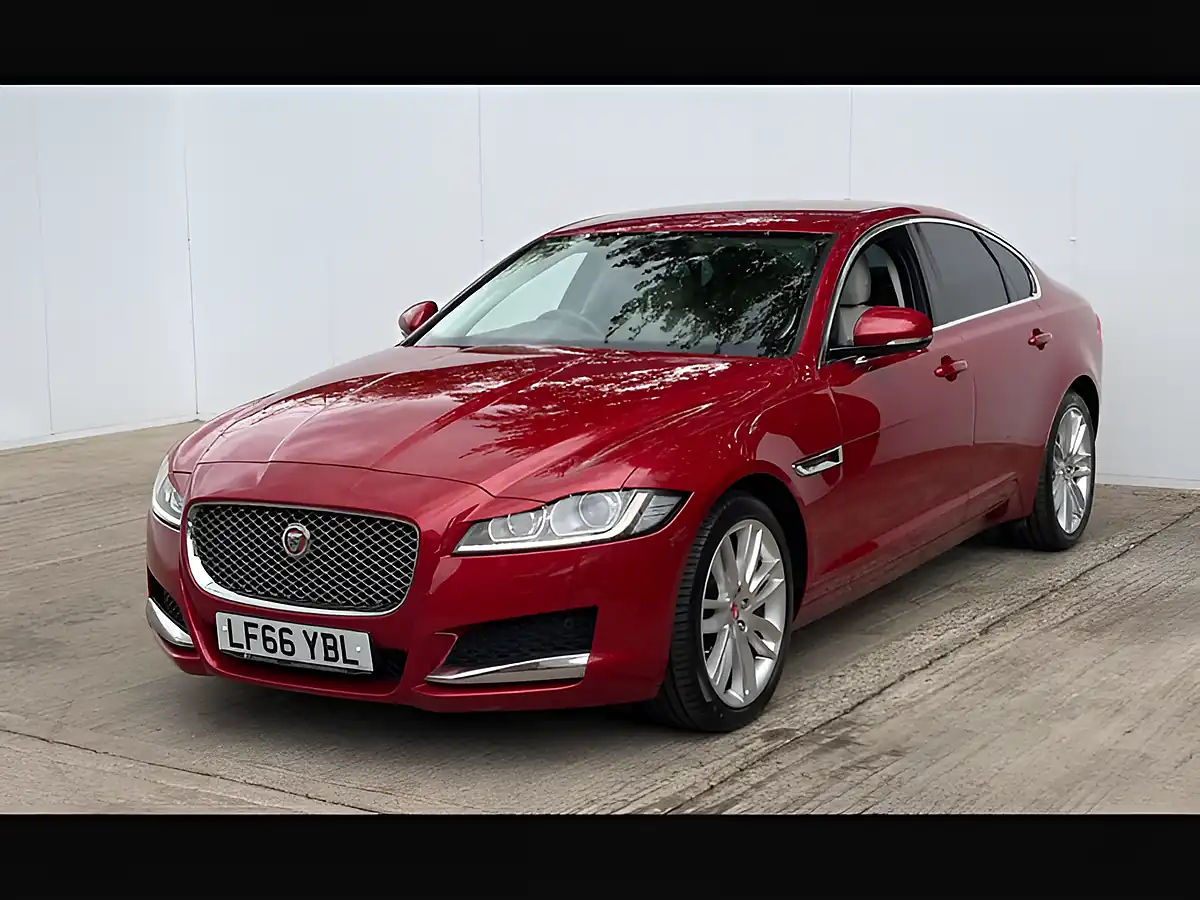 Used 2016 Jaguar Xf Portfolio Red - Interior and Exterior details 3