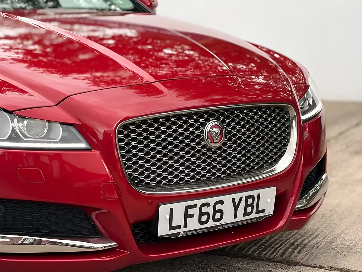 Used 2016 Jaguar Xf Portfolio Red - Interior and Exterior details 7