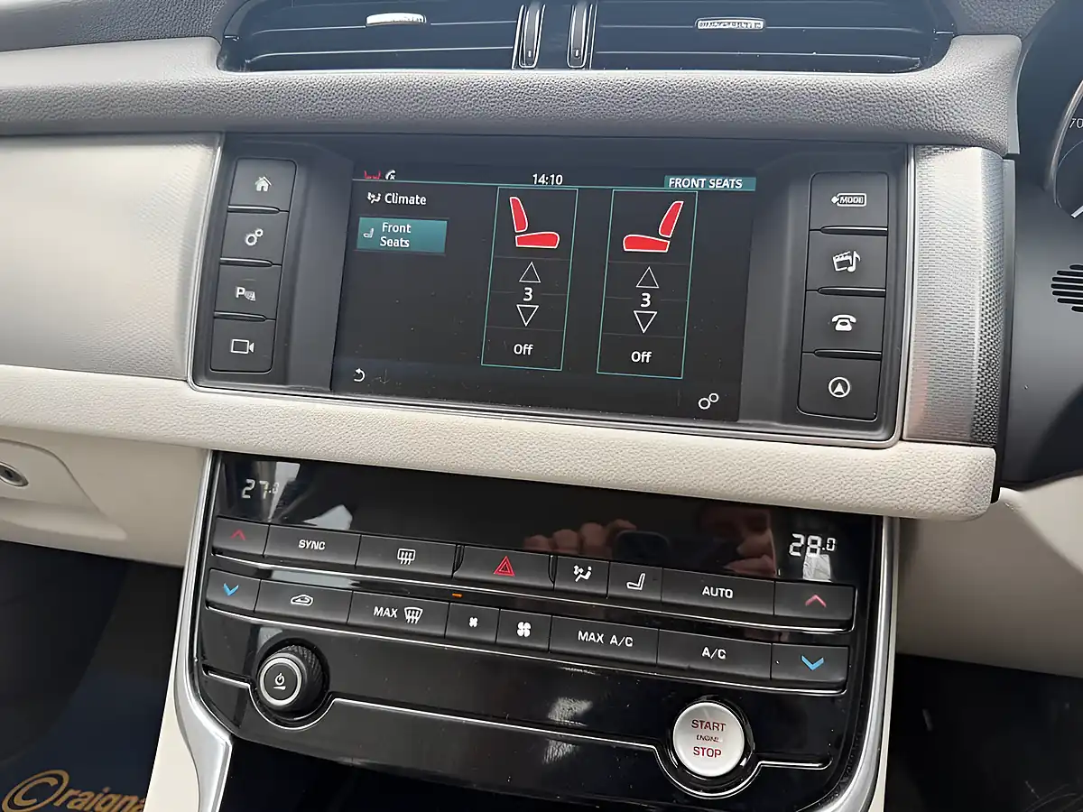 Used 2016 Jaguar Xf Prestige Ammonite Grey - Interior and Exterior details 17