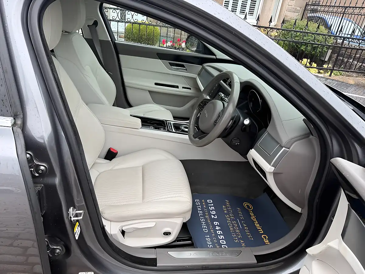 Used 2016 Jaguar Xf Prestige Ammonite Grey - Interior and Exterior details 2