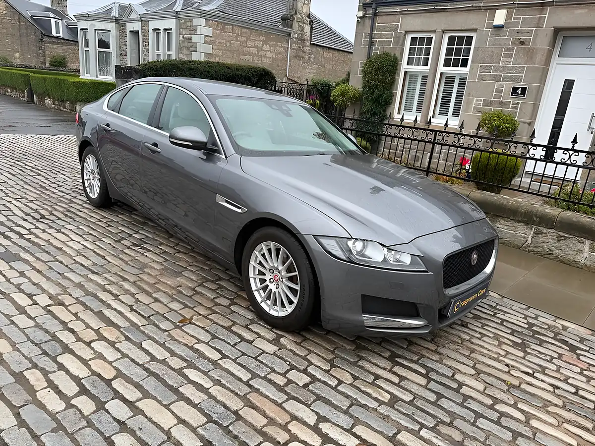 Used 2016 Jaguar Xf Prestige Ammonite Grey - Interior and Exterior details 3