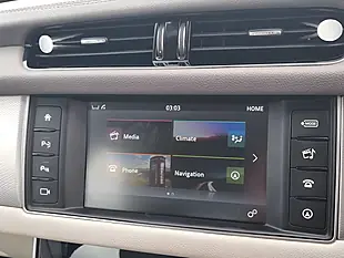 Used 2016 Jaguar Xf Prestige Black - Interior and Exterior details 10